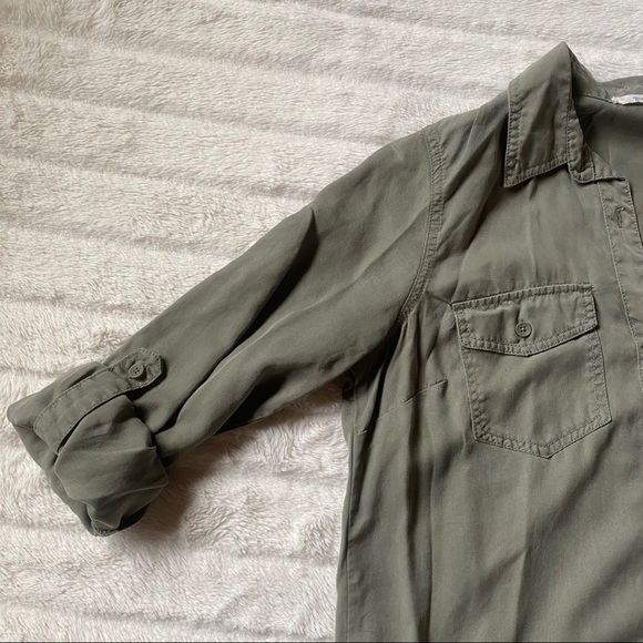 Button up shirt - Picture 3 of 4